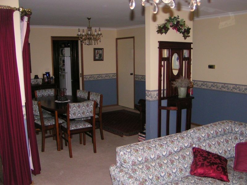 10 Crowe Court, Newborough VIC 3825