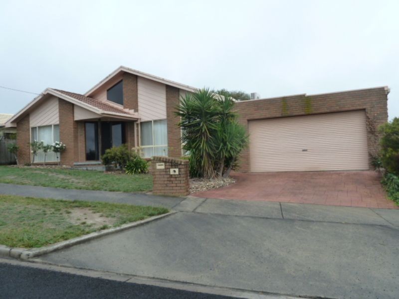 11 Libra Crescent, Moe VIC 3825