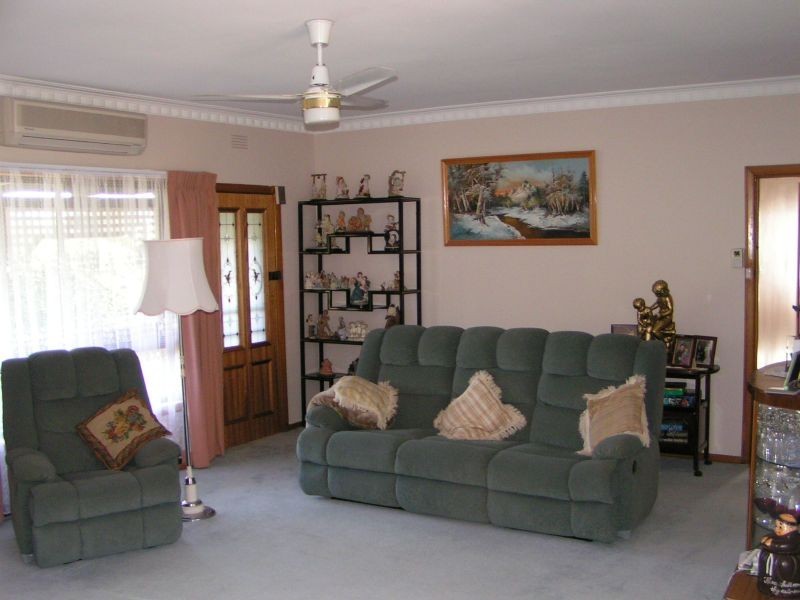 42-44 Victoria Street, Moe VIC 3825