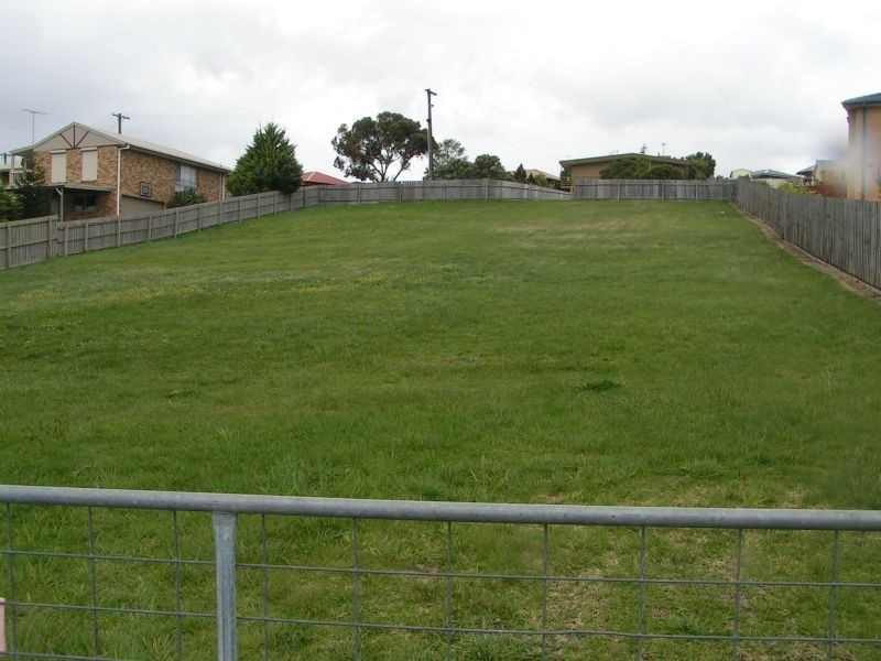 6 Taurus Way, Moe VIC 3825