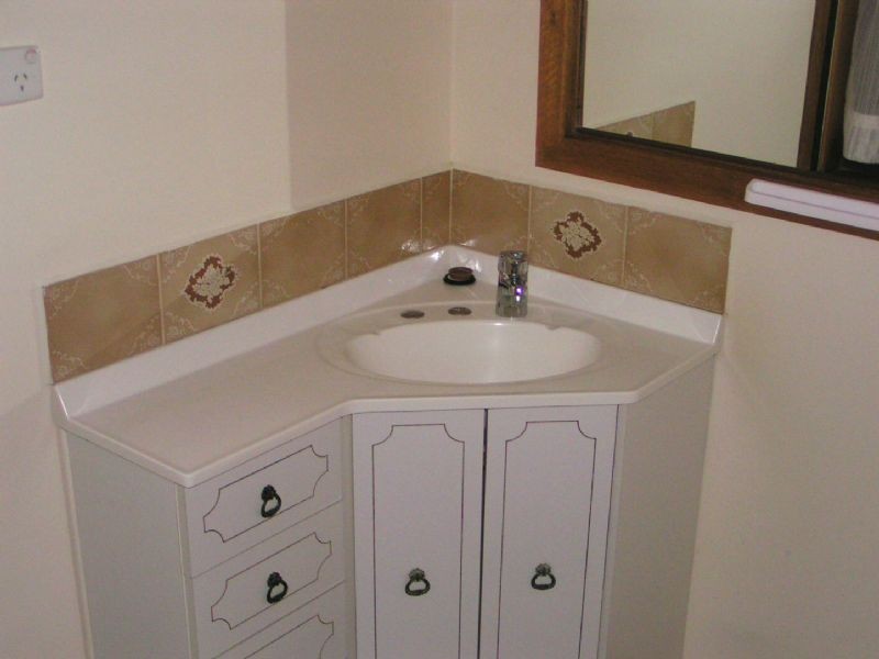 2/2 Baxter Court, Moe VIC 3825