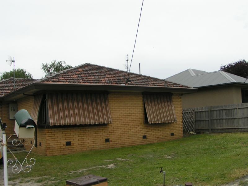 16 Shanahan Parade, Newborough VIC 3825