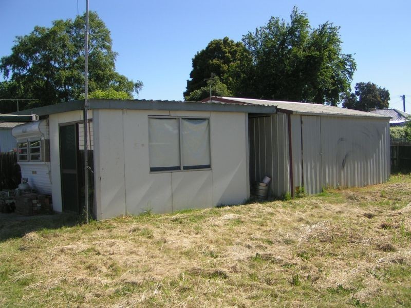 22 Alexander Avenue, Moe VIC 3825