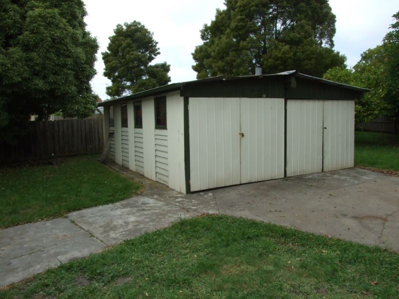 3 Marshall Avenue, Moe VIC 3825