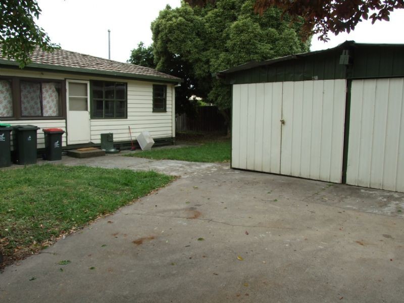3 Marshall Avenue, Moe VIC 3825