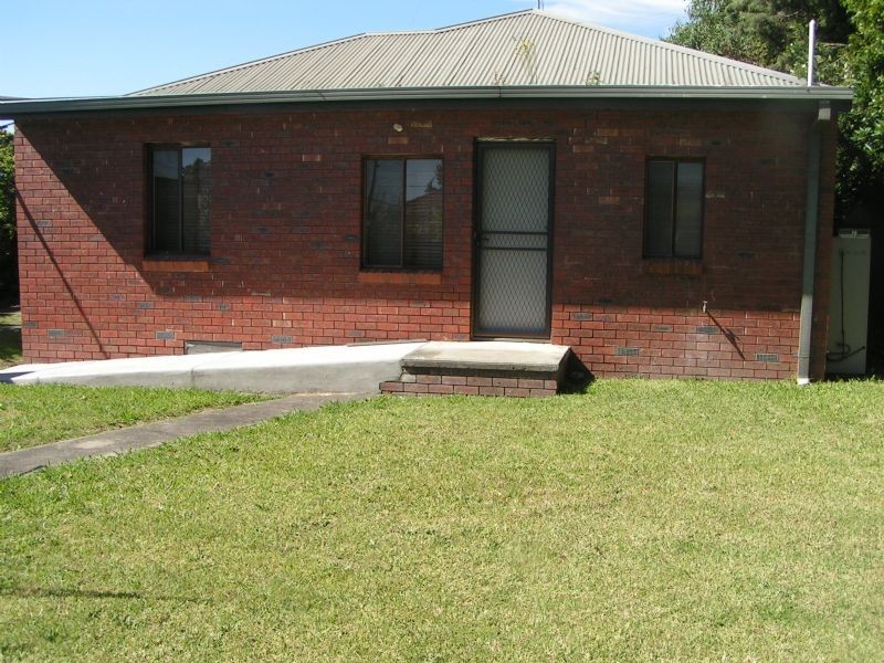 6 Johnson Street, Moe VIC 3825