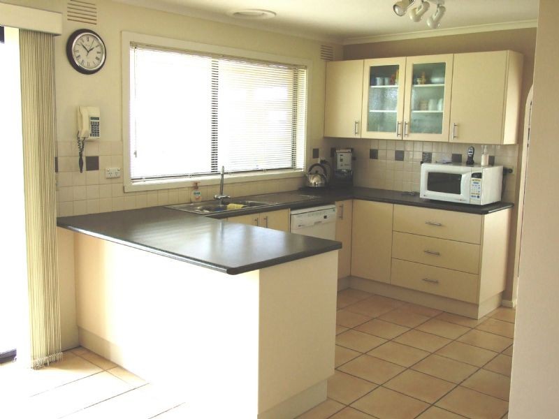 7 Libra Crescent, Moe VIC 3825