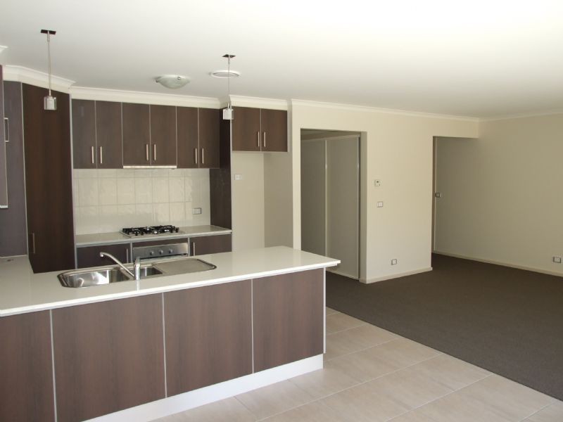 3/35-37 Monash Road, Newborough VIC 3825