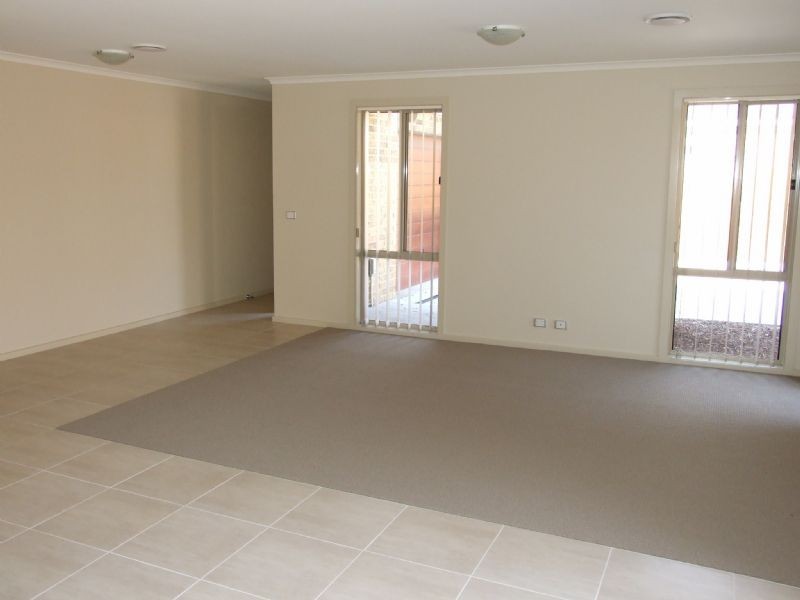 5/35-37 Monash Road, Newborough VIC 3825