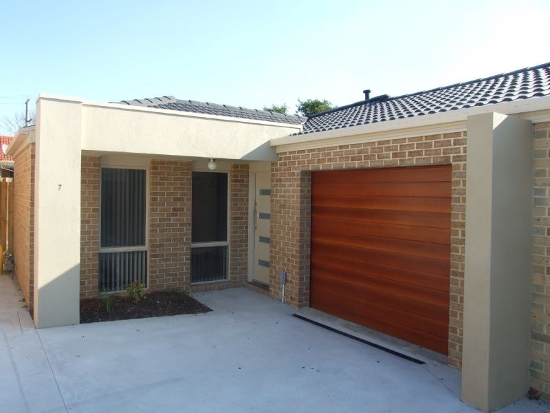 7/35-37 Monash Road, Newborough VIC 3825