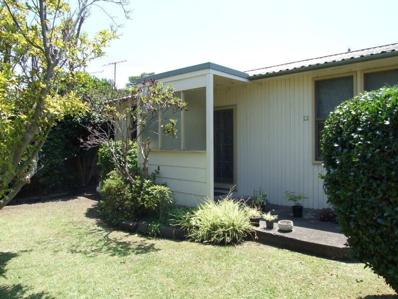 12 Hallston Street, Newborough VIC 3825