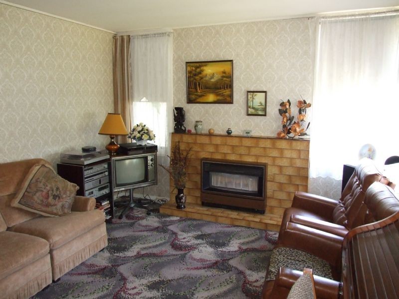 12 Hallston Street, Newborough VIC 3825