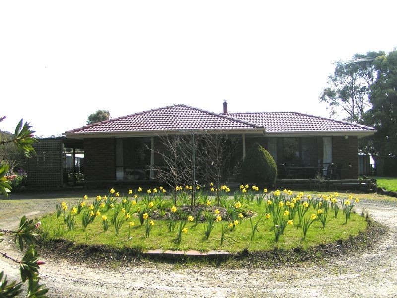 29 Outlook Way, Hernes Oak VIC 3825