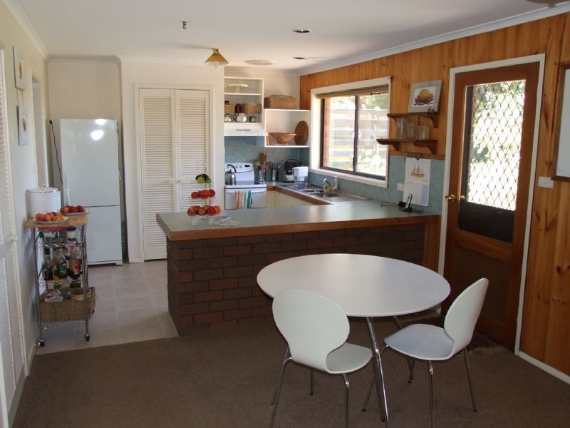 29 Outlook Way, Hernes Oak VIC 3825