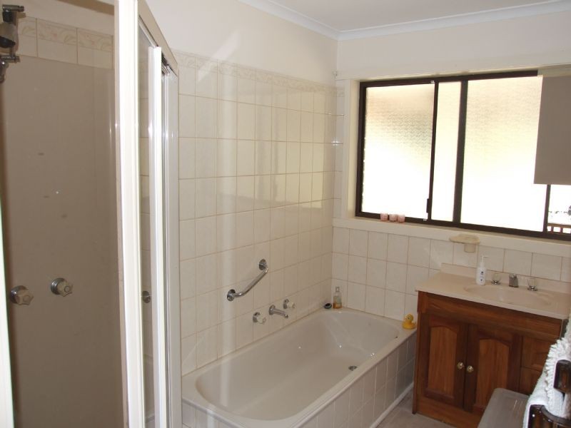 29 Outlook Way, Hernes Oak VIC 3825