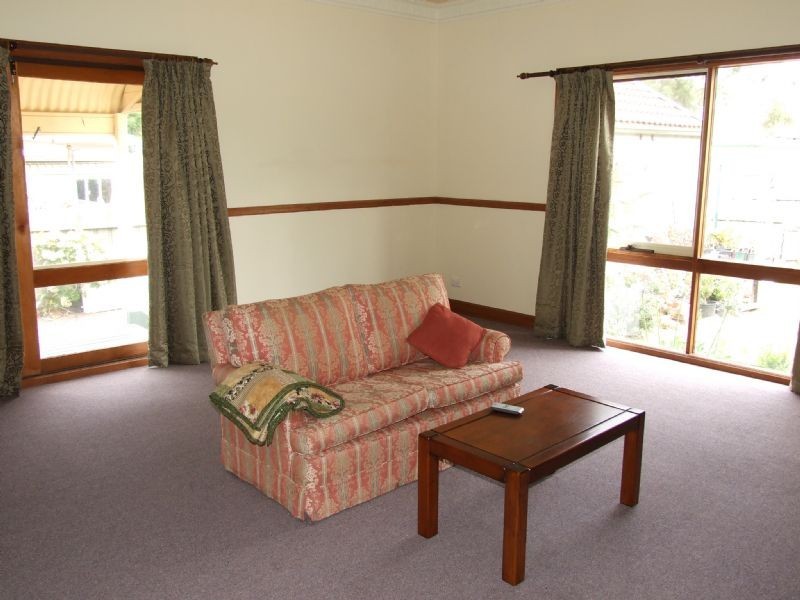 10 Rutland Street, Newborough VIC 3825