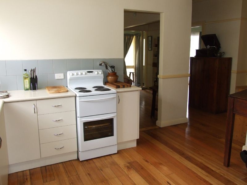 10 Rutland Street, Newborough VIC 3825