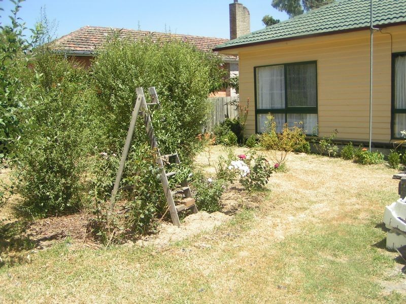 10 Rutland Street, Newborough VIC 3825