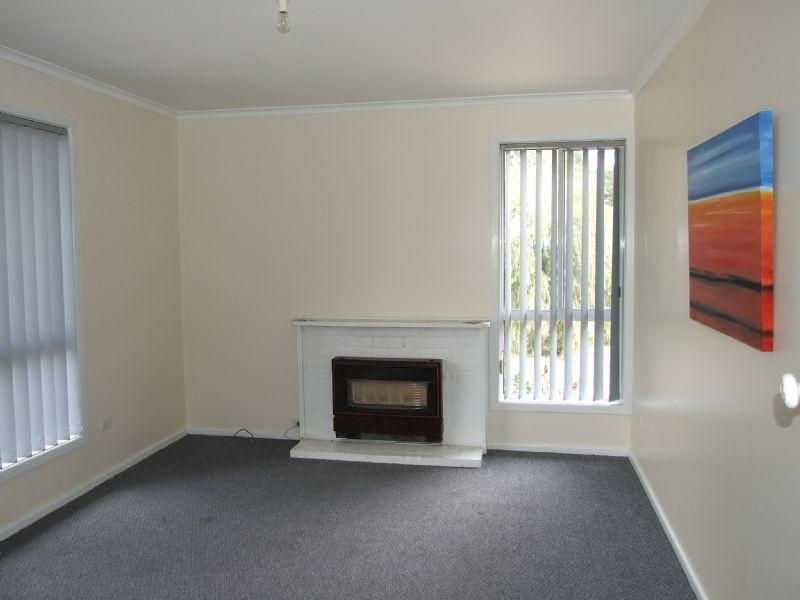 88 Service Road, Moe VIC 3825