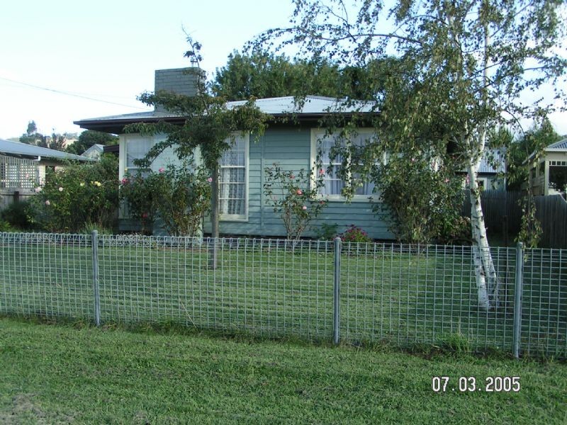 13 Kitchener Street, Trafalgar VIC 3824