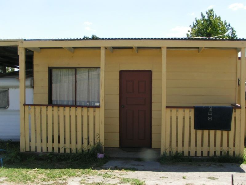 17 Law Street, Newborough VIC 3825