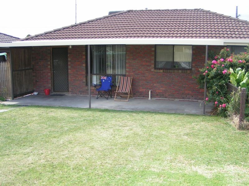 13 Abbott Street, Moe VIC 3825