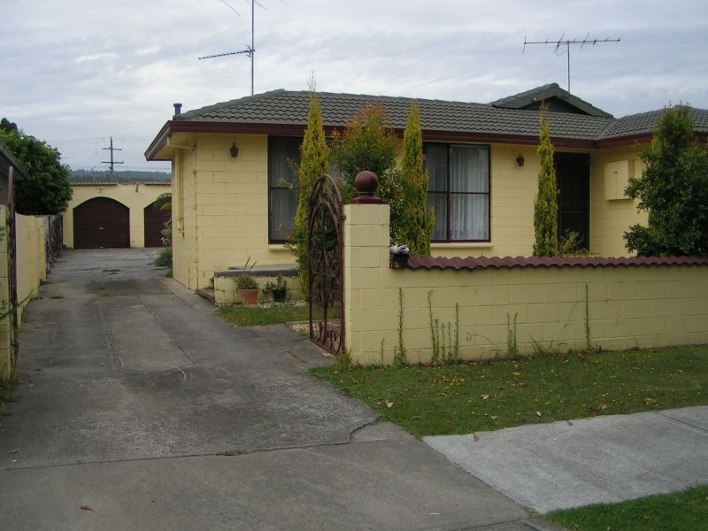 195 Service Road, Moe VIC 3825
