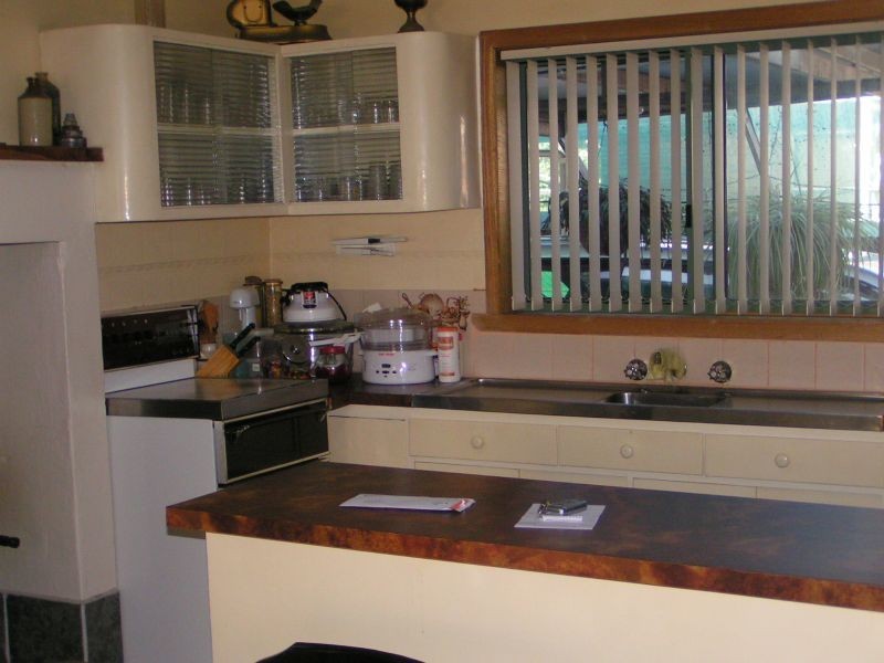 42 Chamberlain Road, Newborough VIC 3825