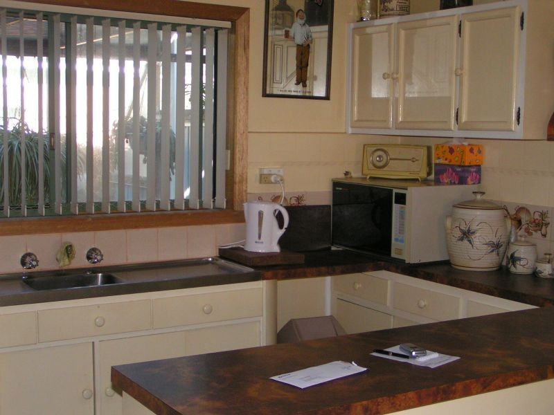 42 Chamberlain Road, Newborough VIC 3825
