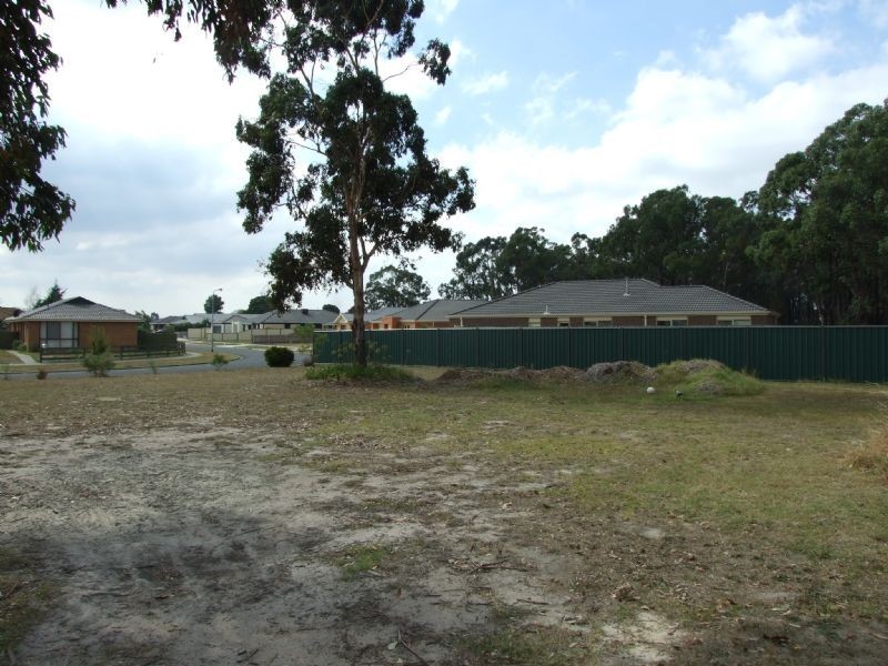 7 Crombe Court, Newborough VIC 3825