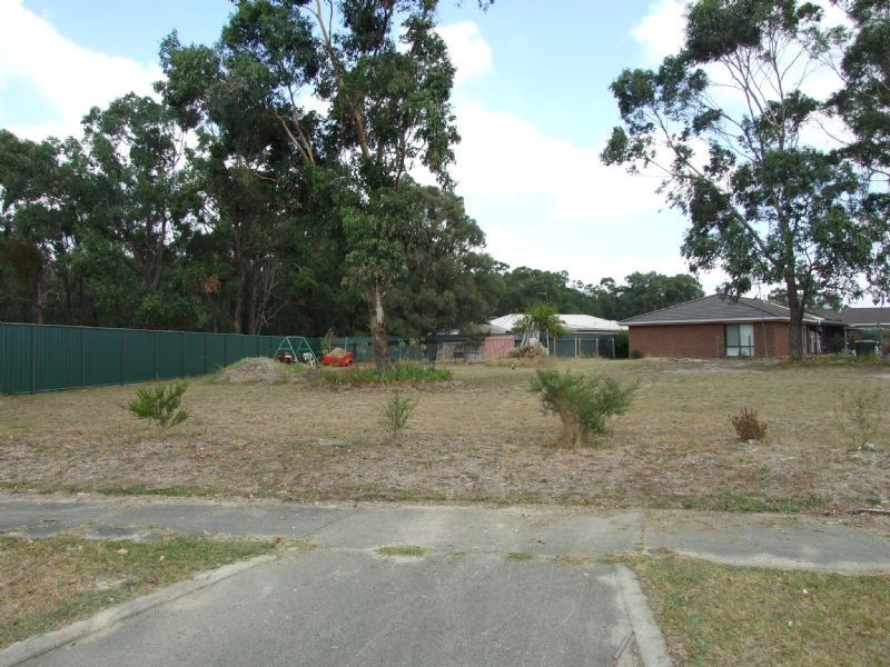 7 Crombe Court, Newborough VIC 3825