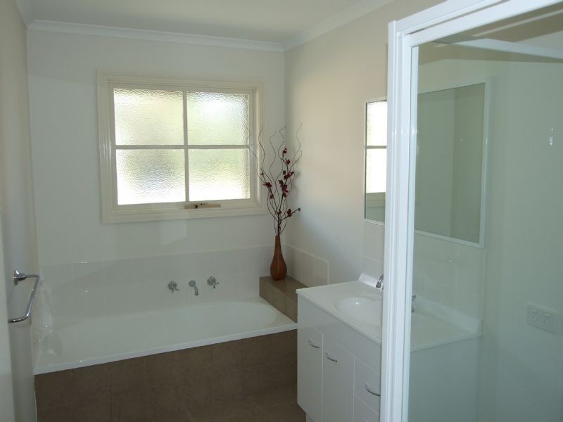 3 School Road, Willow Grove VIC 3825