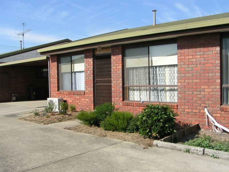 3/30 Saxtons Drive, Moe VIC 3825