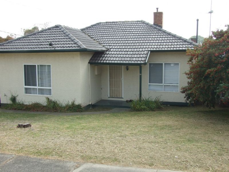 34 Hampton Street, Moe VIC 3825