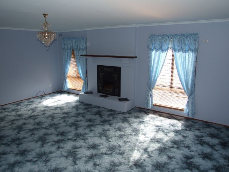 43 Haunted Hills Road, Newborough VIC 3825