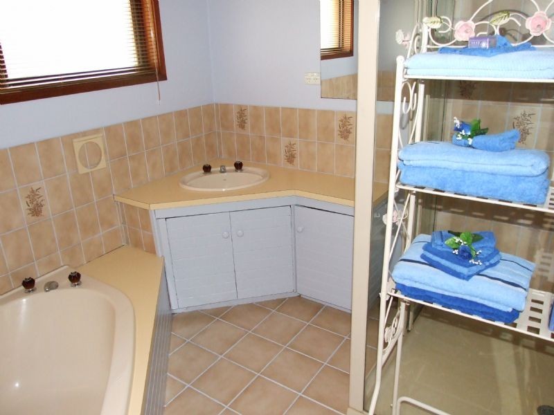 43 Haunted Hills Road, Newborough VIC 3825