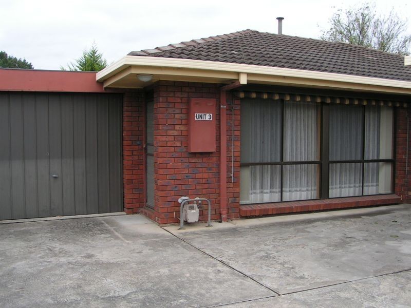 3/2 Evelyn Street, Moe VIC 3825