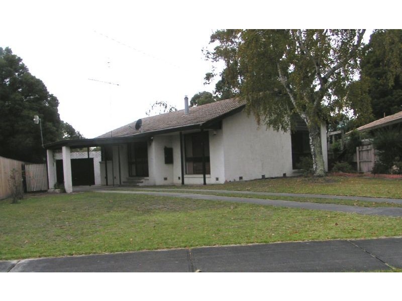 13 Avon Court, Newborough VIC 3825