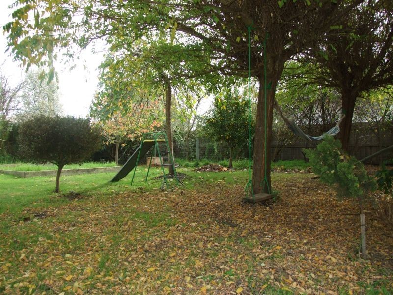 66 Hennessy Street, Moe VIC 3825