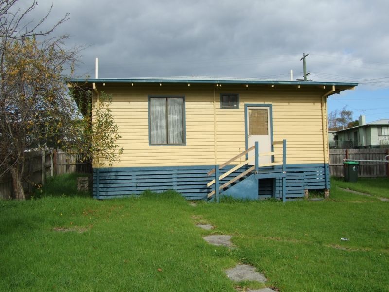 16 Margaret Street, Moe VIC 3825