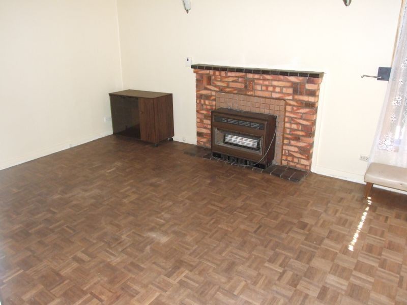 65 Hampton Street, Moe VIC 3825