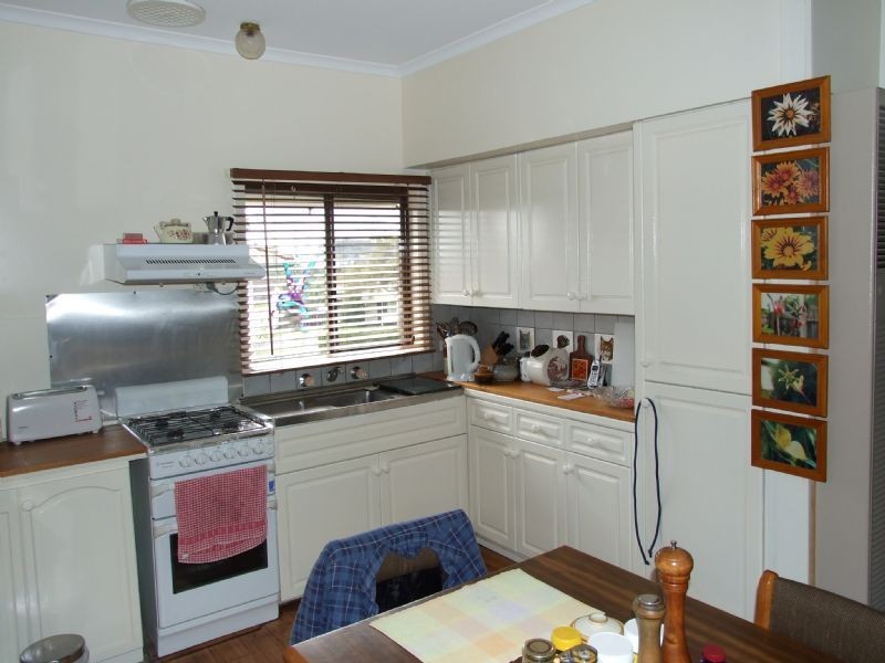 2 Hampton Street, Moe VIC 3825