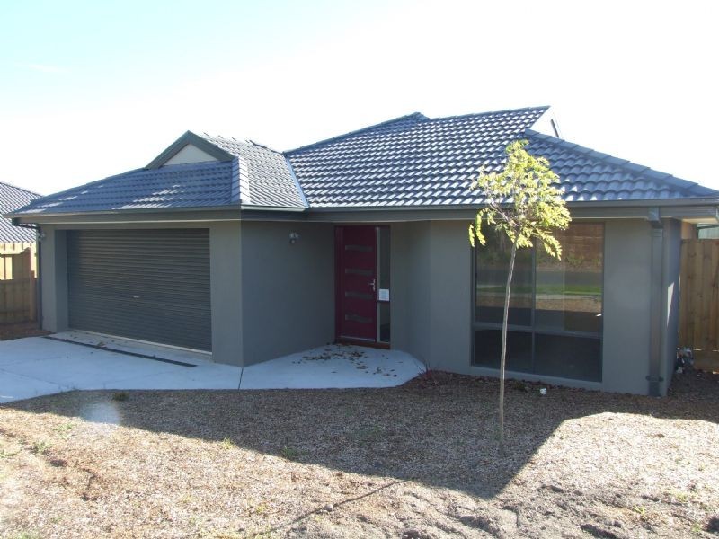 2/18 Service Road, Moe VIC 3825