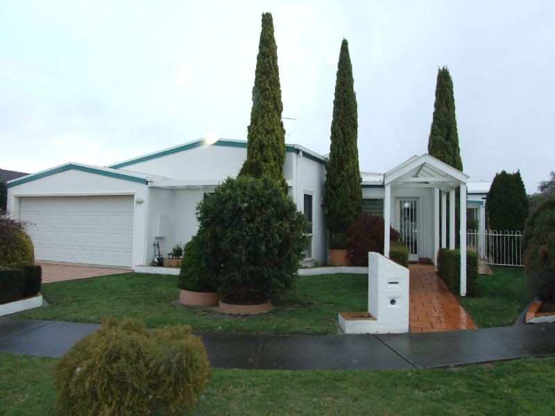 2 Kennedy Court, Newborough VIC 3825