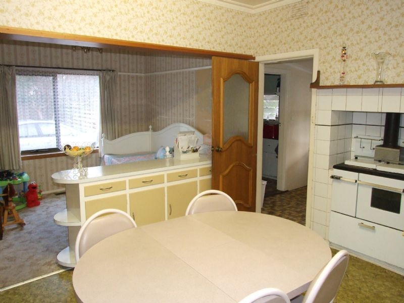 46 Chamberlain Road, Newborough VIC 3825