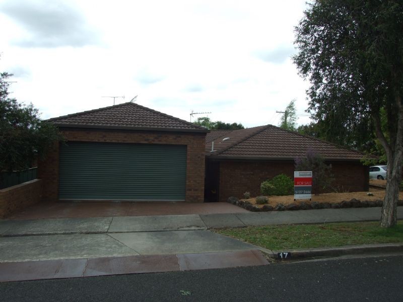 17 Scorpio Drive, Moe VIC 3825