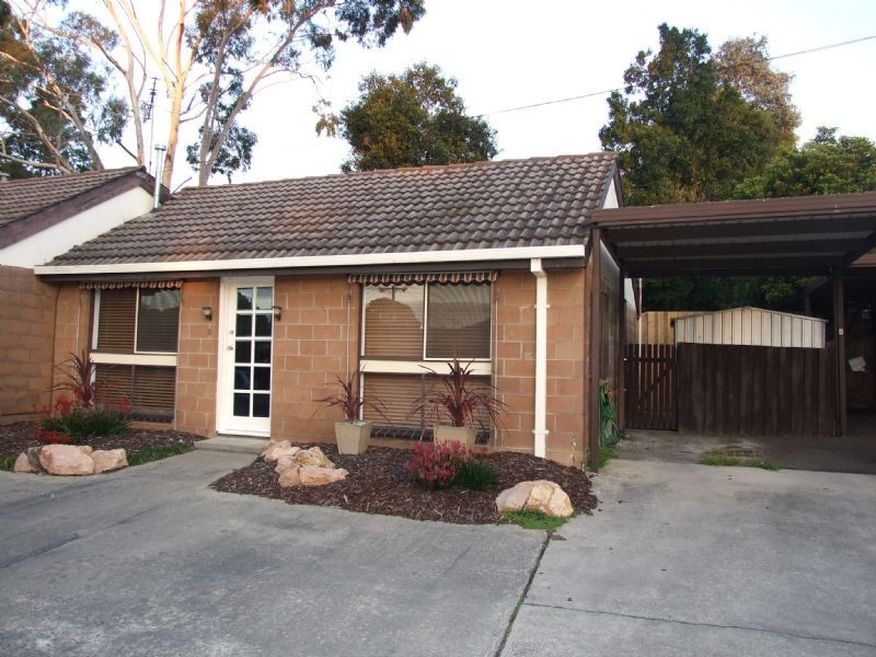 2/1 March Street, Newborough VIC 3825