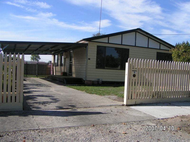6 Ellinbank Street, Newborough VIC 3825