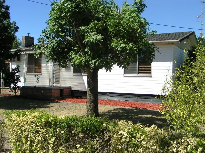 7 Boolarra Avenue, Newborough VIC 3825