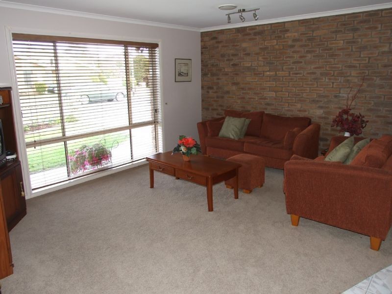 30 Tresswell Avenue, Newborough VIC 3825